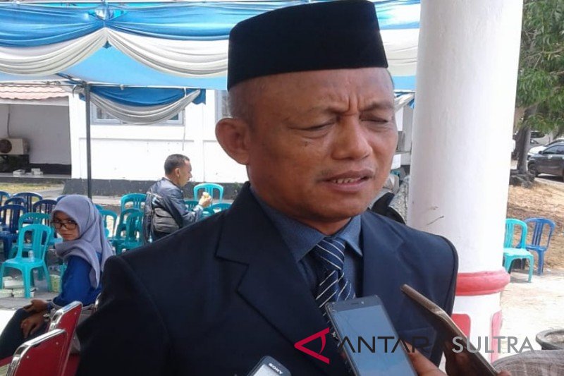 Sekda: Perajin tenun bisa mengambil manfaat perayaan HUT Kota Baubau