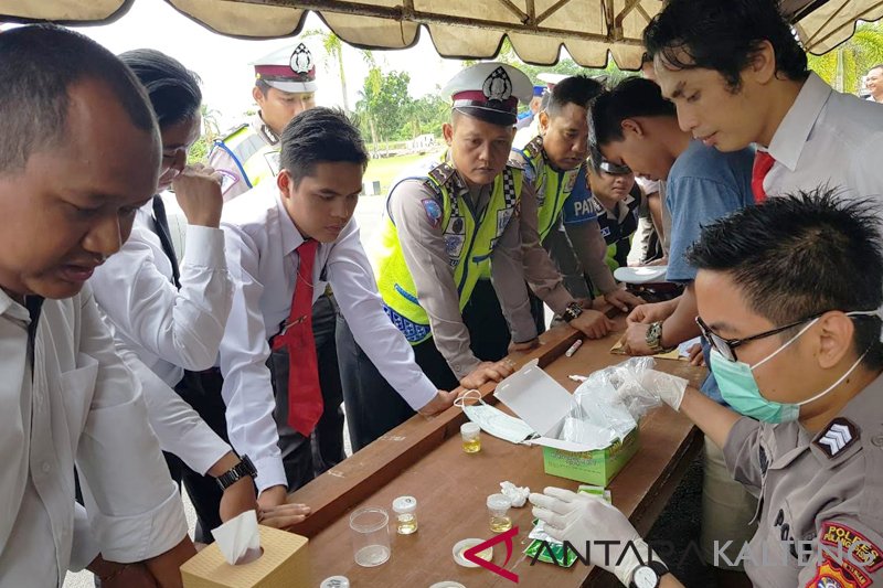 42 personel Polres Pulpis tes urine, ini hasilnya