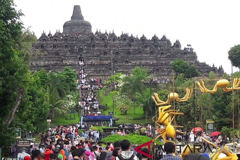 Borobudur Dikunjungi 425 865 Wisatawan Pada Libur Akhir