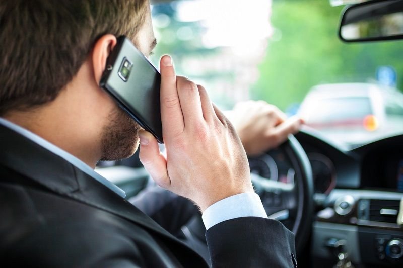 Tips aman berkendara di era adaptasi kebiasaan baru