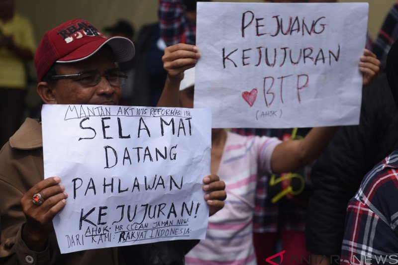 DPR : Ahok tepat jadi bos PLN