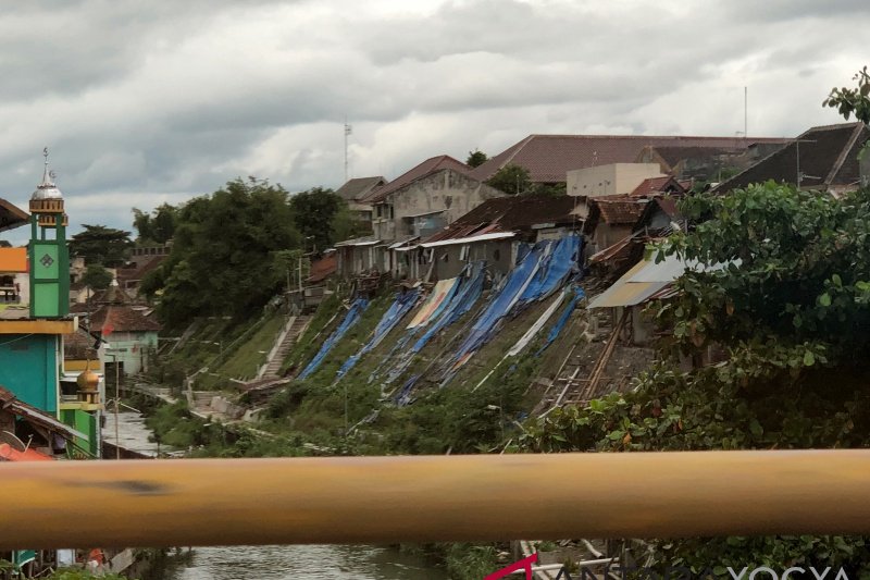 Dana rehabilitasi rekonstruksi untuk perbaikan Talud Juminahan