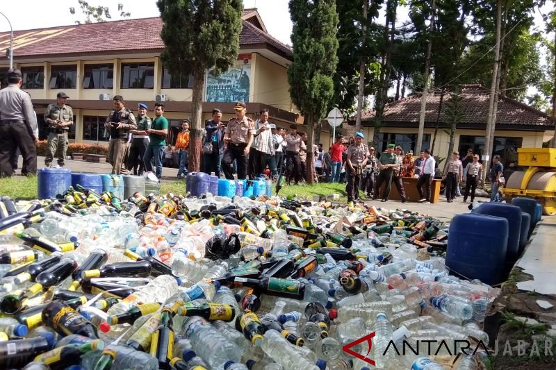 Miras oplosan masih ancam masyarakat Garut, kata Kapolres