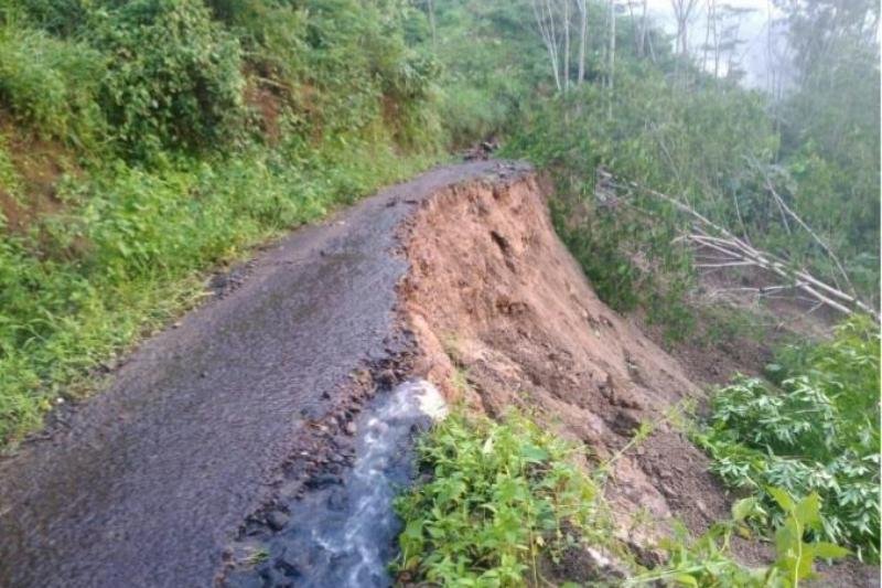 28 Unit Rumah Di Kuningan Terancam Longsor Antara News