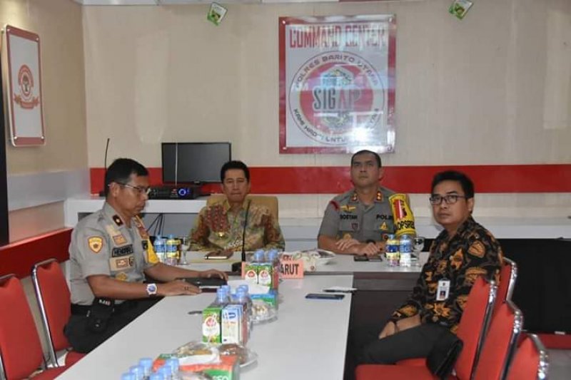 Bupati Nadalsyah saksikan konferensi video nasional