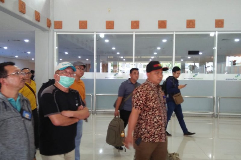 Alay buronan Kejati Lampung diterbangkan melalui Bandara Ngurah Rai