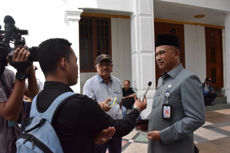 Bupati Bengkalis Serahkan 314 SK Tim Pendamping Desa