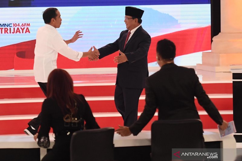 Kemarin, analisis gestur Jokowi-Prabowo dan Mazda siapkan SUV kompak baru