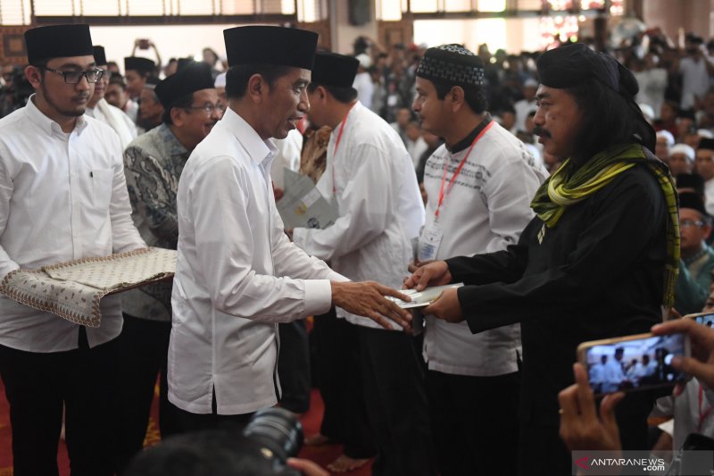 Pembagian sertifikat wakaf