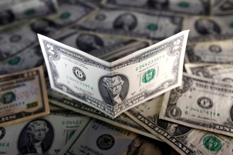 Dolar AS menguat dipicu penurunan sterling Inggris
