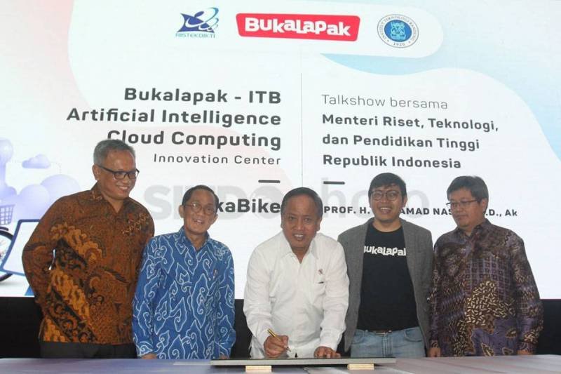ITB kerjasama dengan Bukalapak resmikan pusat AI dan cloud compunting
