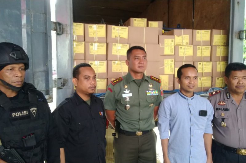 Bawaslu Maros awasi pengiriman surat suara pemilu