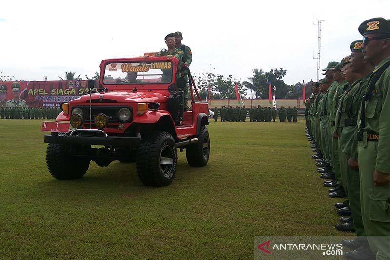 Gubernur minta Satlinmas jaga netralitas saat pemilu