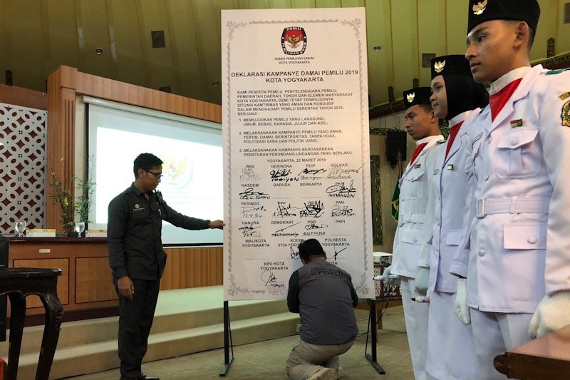 Peserta Pemilu 2019 di Yogyakarta deklarasikan kampanye damai