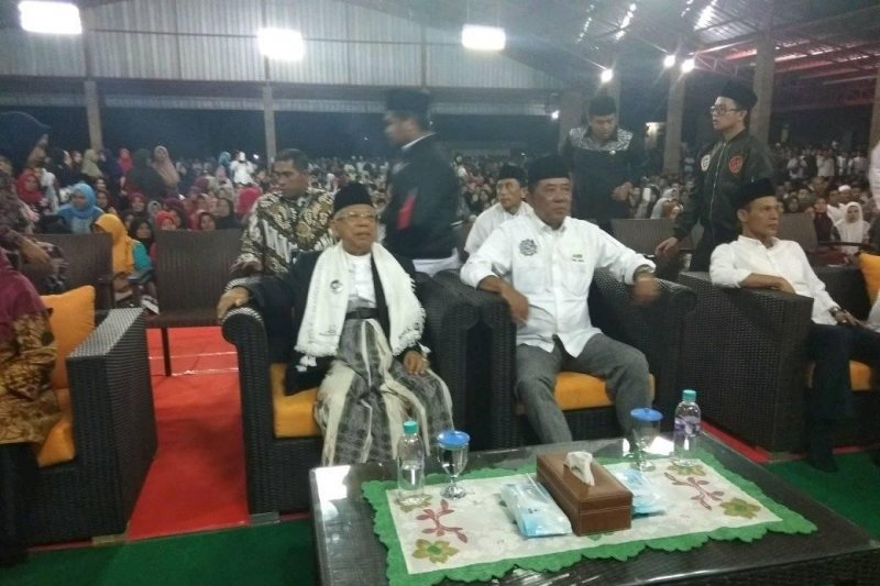 Ma'ruf ajak warga pilih capres-cawapres berbaju putih