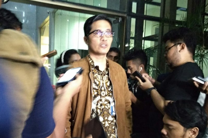 KPK amankan satu unit mobil terkait OTT di Jakarta