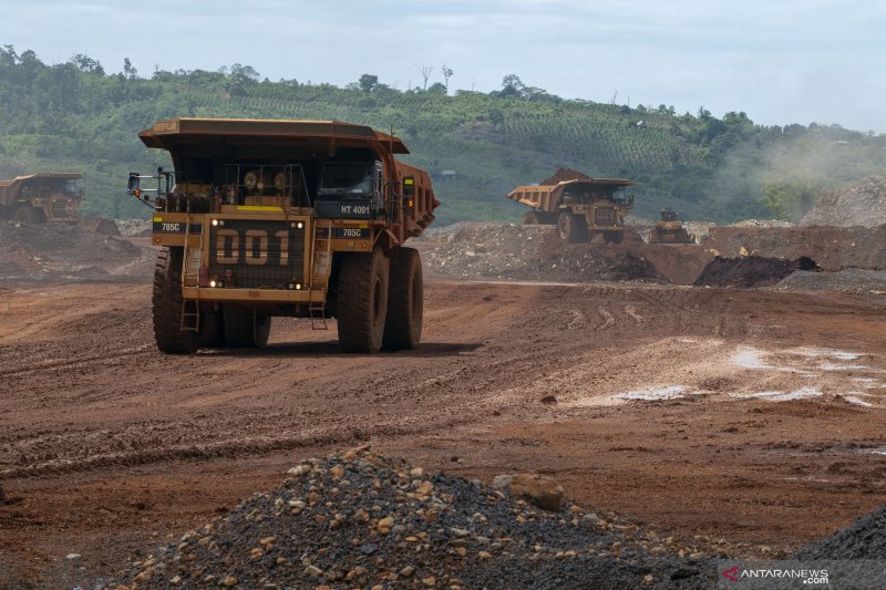 Usaha pertambangan memberikan kontribusi terbesar dengan nilai investasi Rp3,75 triliun