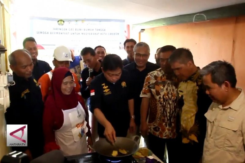 Jaringan gas rumah tangga terpasang untuk warga Cirebon