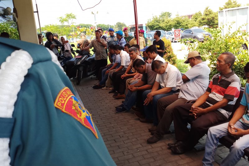 Bandara Juanda jaring 24 orang sopir taksi ilegal bandara
