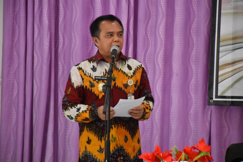 Wabup Waykanan : Perlu ada "call center" pengaduan di dinas-dinas