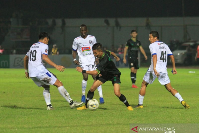 Arema maju ke final Piala Presiden setelah kalahkan Kalteng Putra