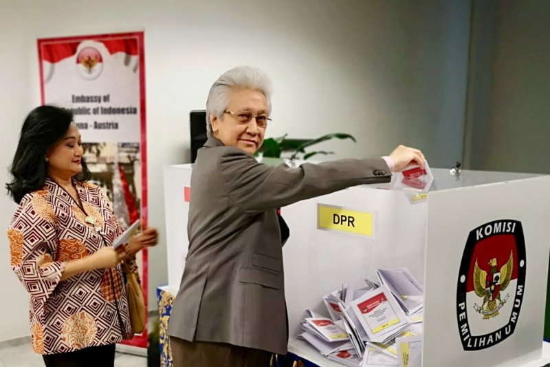 DKPP rehabilitasi ketua KPU - Bawaslu terkait Bupati Mandailing Natal