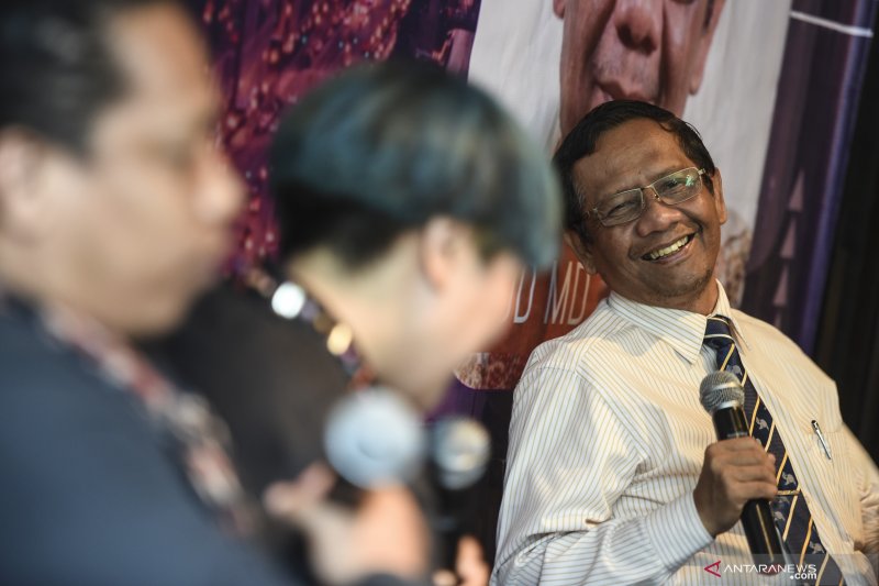 Hingga saat ini belum ada pemenang resmi Pemilu 2019, kata Mahfud MD