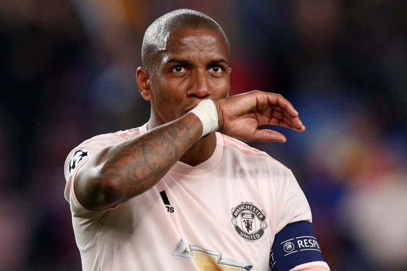Setelah dibantai Everton, Young yakin MU siap menghadapi City