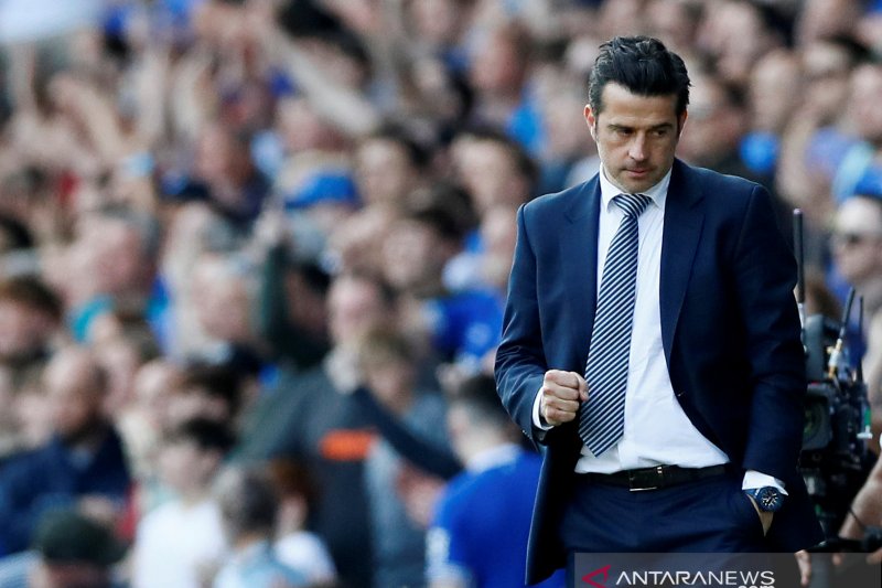 Everton dianggap tidak konsisten, Marco Silva membantah