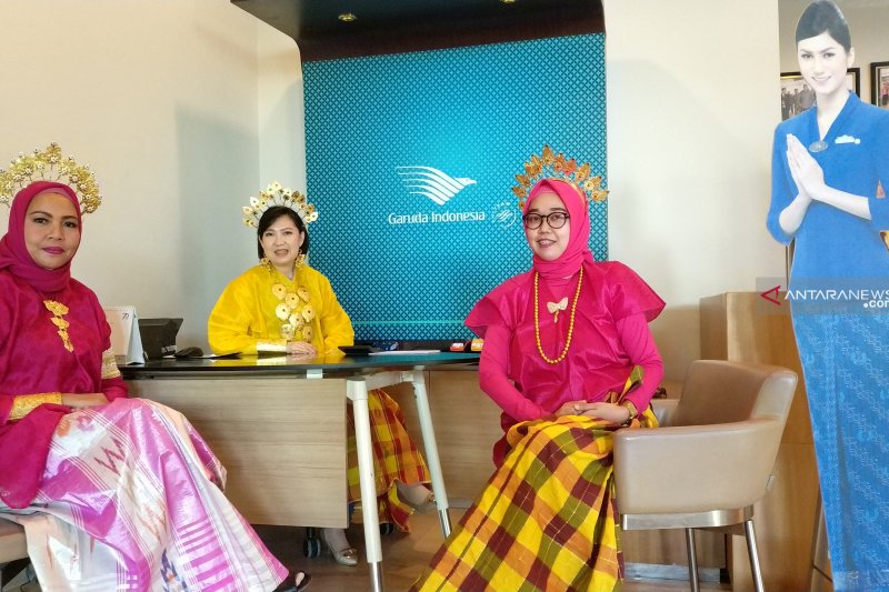  Baju  Adat  Kalimantan  Tengah  Adalah Baju  Adat  Tradisional