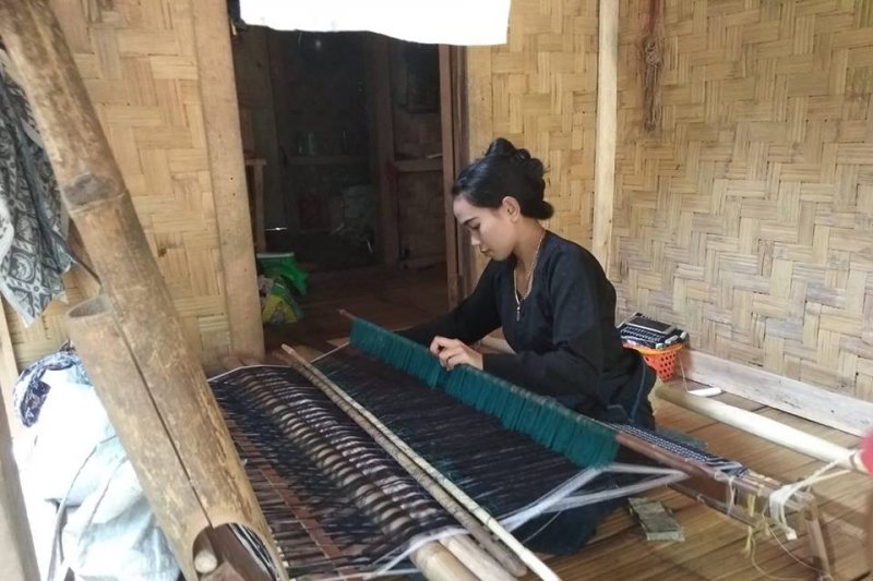 Perajin tenun suku Badui mendunia terinspirasi perjuangan Kartini