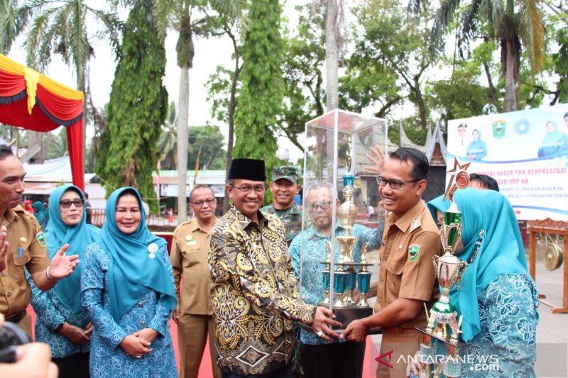 Bupati Solok minta kader PKK bantu cegah stunting melalui 10 program andalan