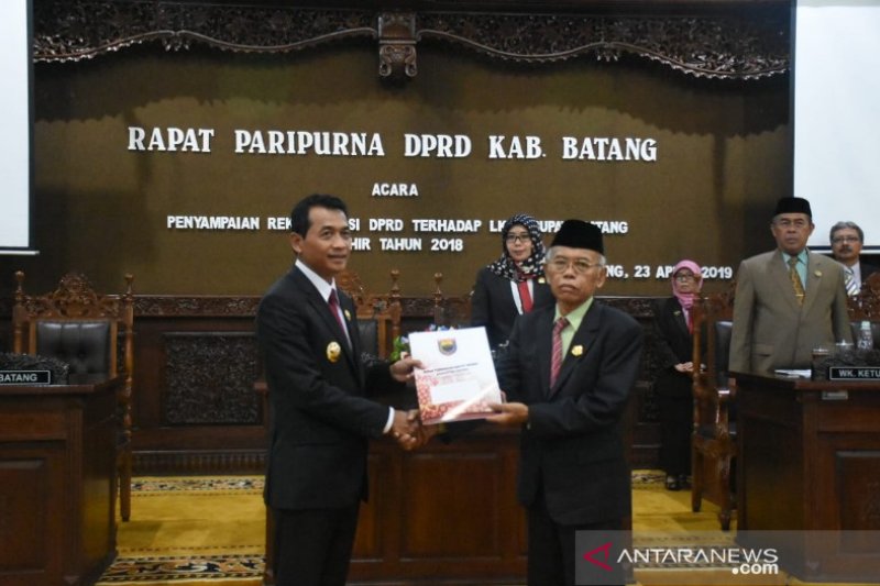 DPRD rekomendasikan tujuh catatan LKPj Bupati Batang