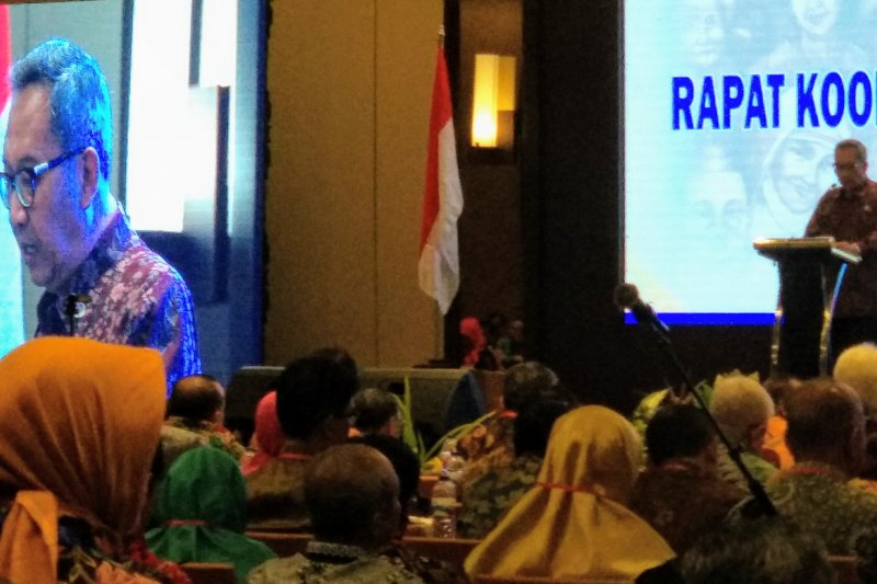 KLHK raih penghargaan pertama dari ANRI