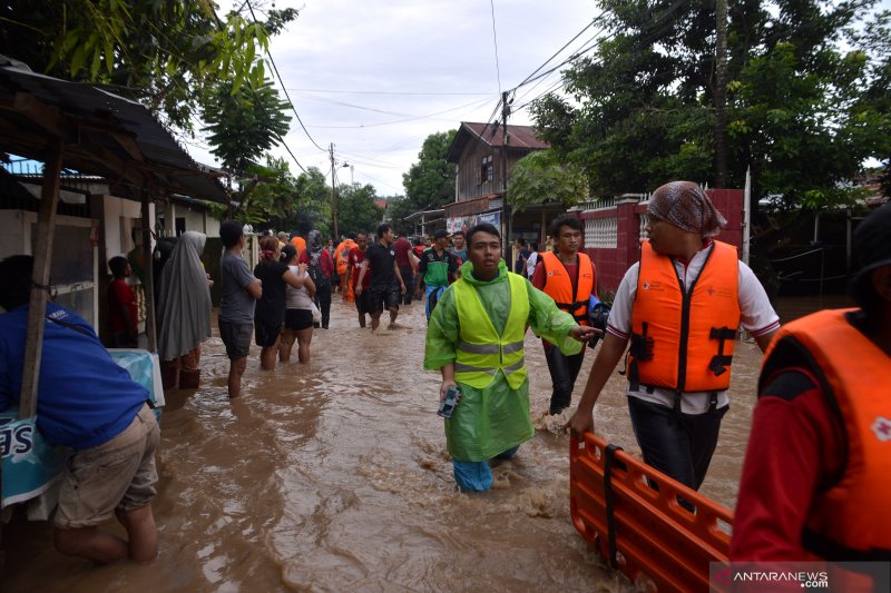 BANJIR MANADO