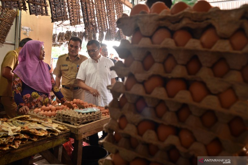 HARGA BAHAN POKOK DI MANADO JELANG RAMADAN