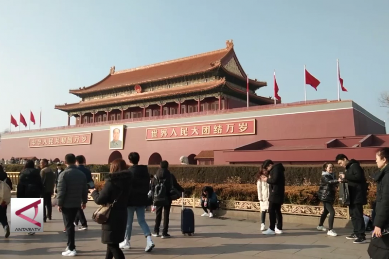 Menjelang petang di lapangan Tiananmen