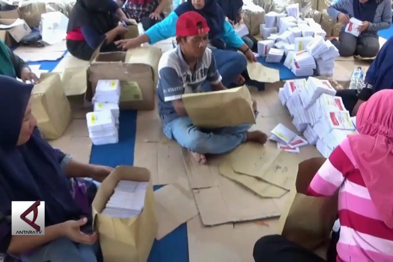 KPU Ngawi gunakan surat suara rusak ringan