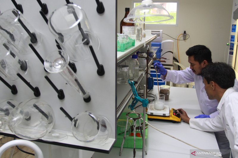 Bioplastik dari tandan kelapa sawit
