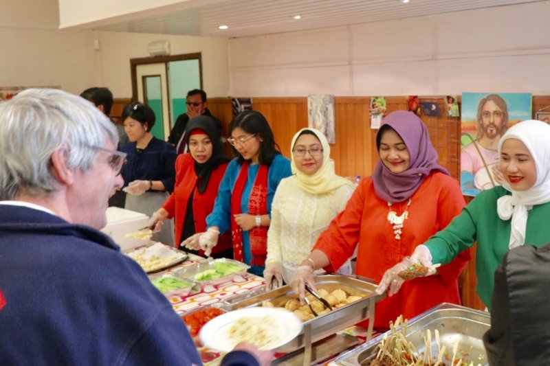 Mengajak tunawisma di Brussel makan siang ala Indonesia