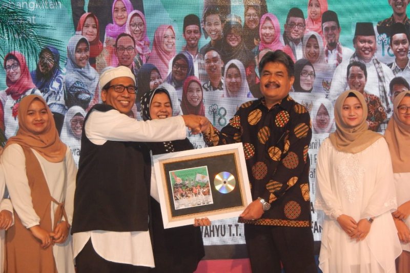 Baznas luncurkan album Kebangkitan Zakat promosikan zakat