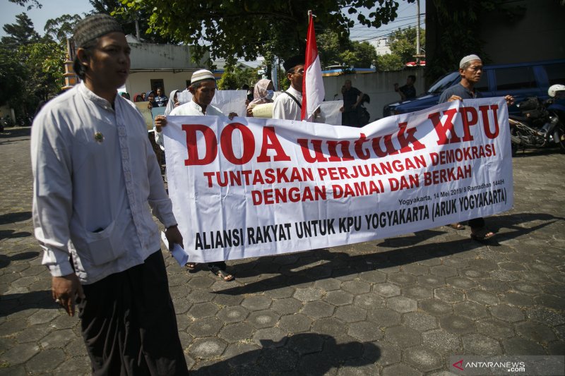 Dukungan untuk Komisi Pemilihan Umum