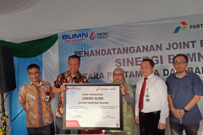 Pertamina MOR II gandeng Bank Mandiri terapkan pembayaran nontunai di SPBU