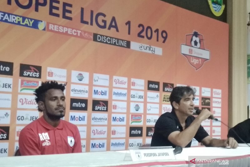 Patut dicontoh. Meski kalah, Persipura puas dengan kinerja wasit