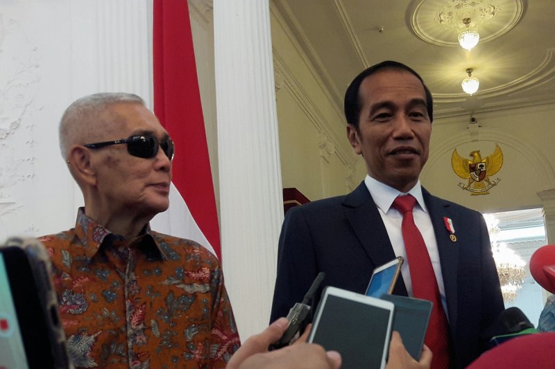 Try Sutrisno doakan Jokowi terbuka hadapi tantangan bangsa
