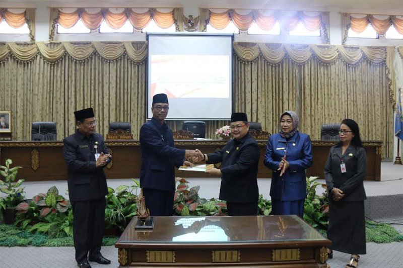 DPRD serahkan rekomendasi LKPJ Bupati Barito Utara