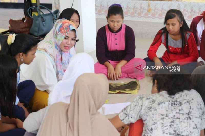 Batik jumputan "Ngesanak" karya Suku Anak Dalam