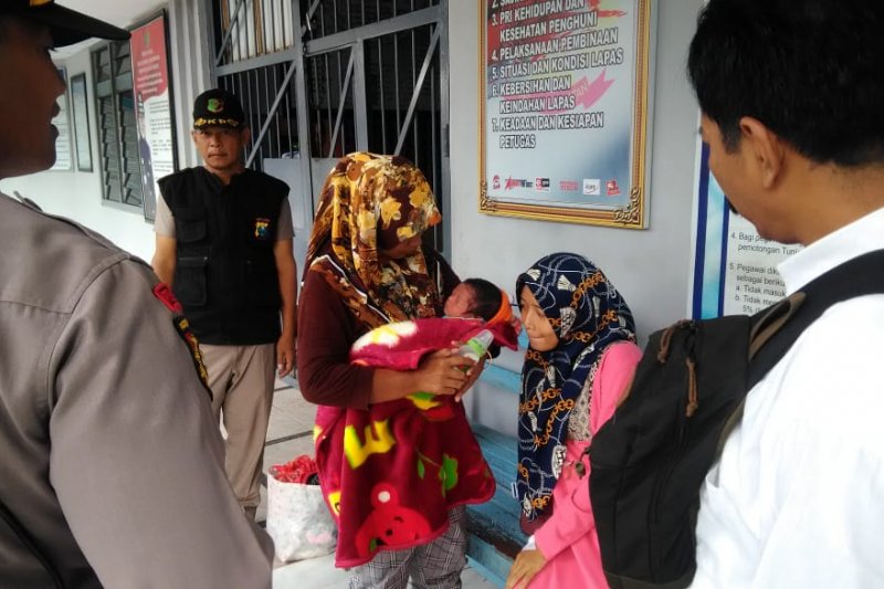 Tahanan lahirkan di LP, ibu ini diberi perlakuan khusus