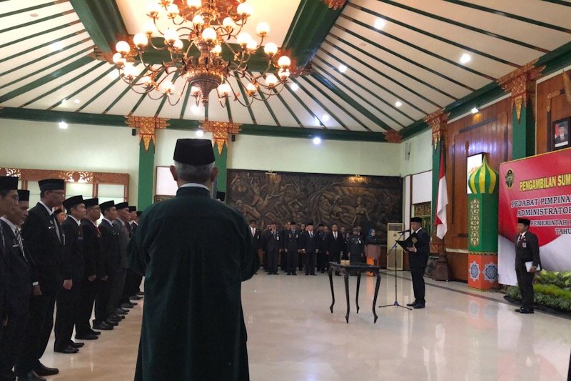 Pelantikan pejabat pratama Yogyakarta menyisakan satu jabatan kosong