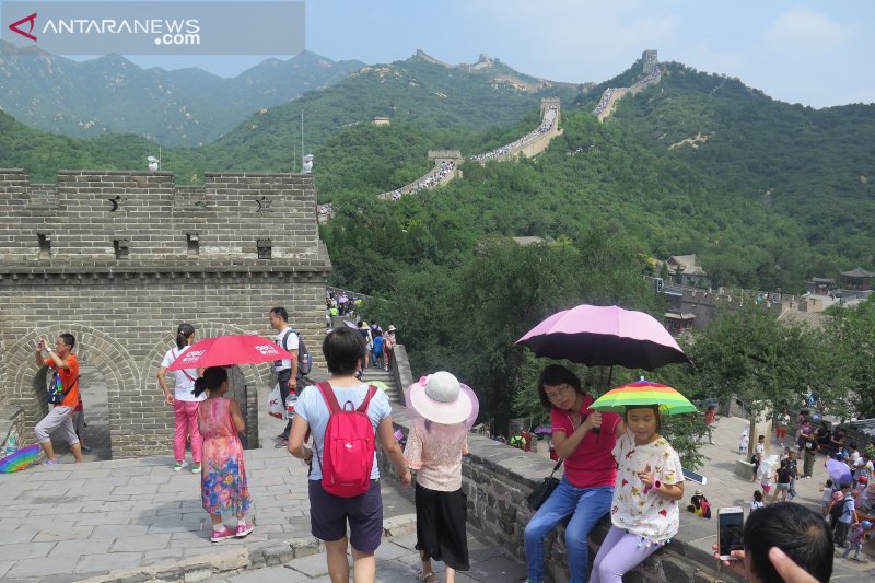 China batasi jumlah wisatawan ke Tembok Besar maksimum 65 ribu orang per hari